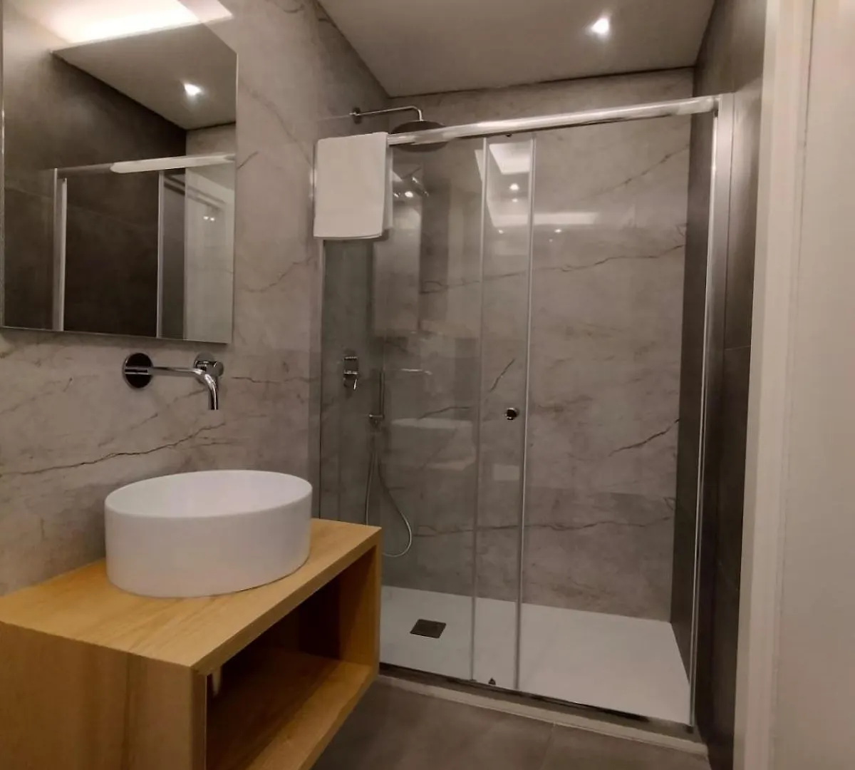 Affittacamere Hotel Chiazzannintra Castelbuono