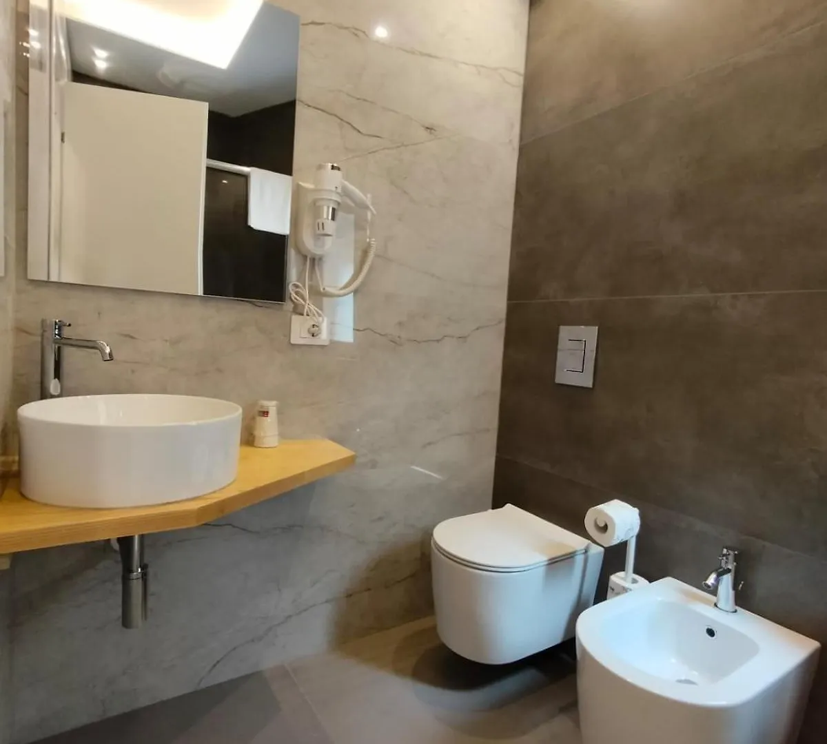 Hotel Chiazzannintra Castelbuono  Affittacamere Castelbuono (Sicily)